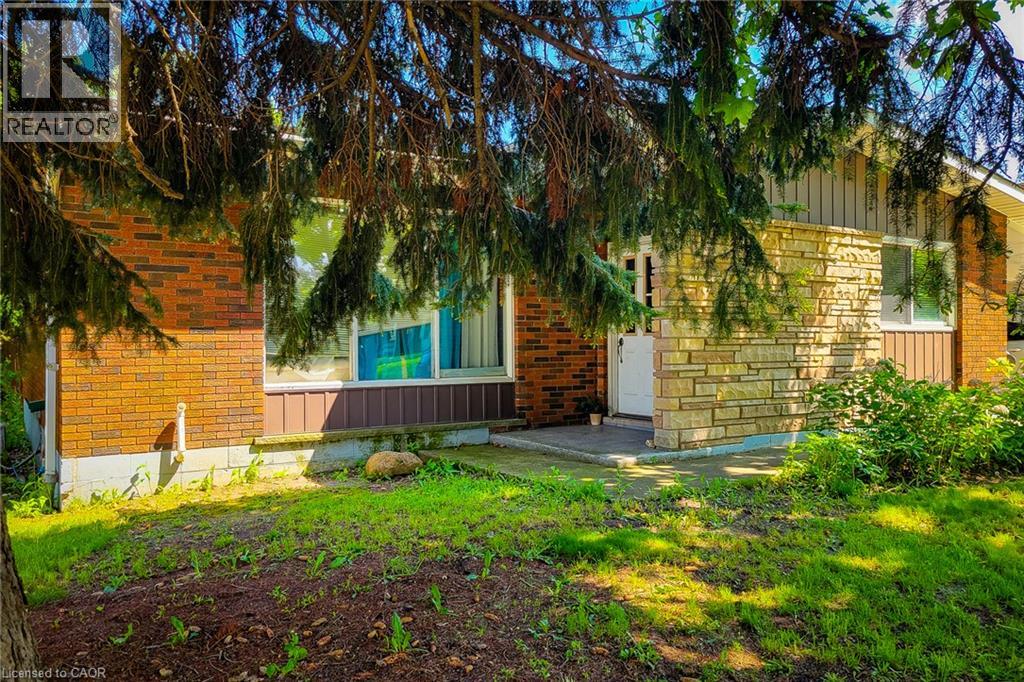 1 Vera Court, Hamilton, Ontario  L8K 4G7 - Photo 20 - 40859819