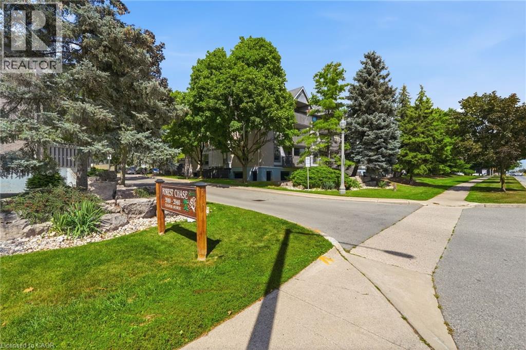 2020 CLEAVER Avenue Unit# 103, Burlington, Ontario