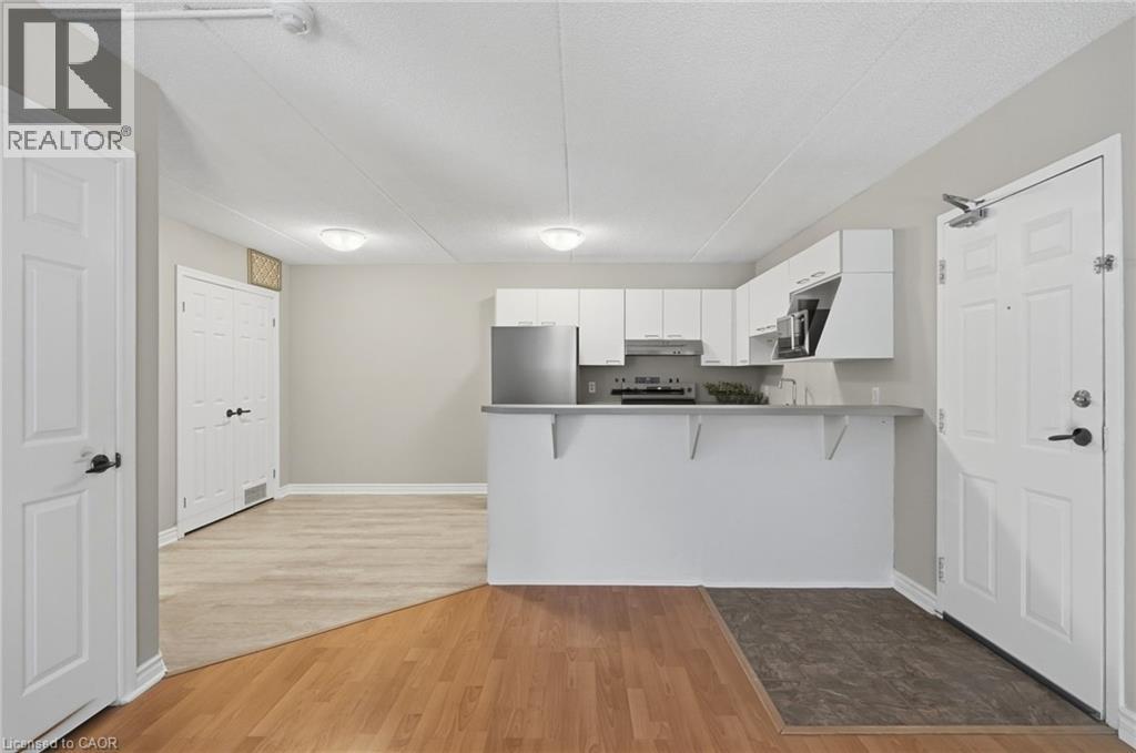 2020 Cleaver Avenue Unit# 103, Burlington, Ontario  L7M 4C2 - Photo 9 - 40859351