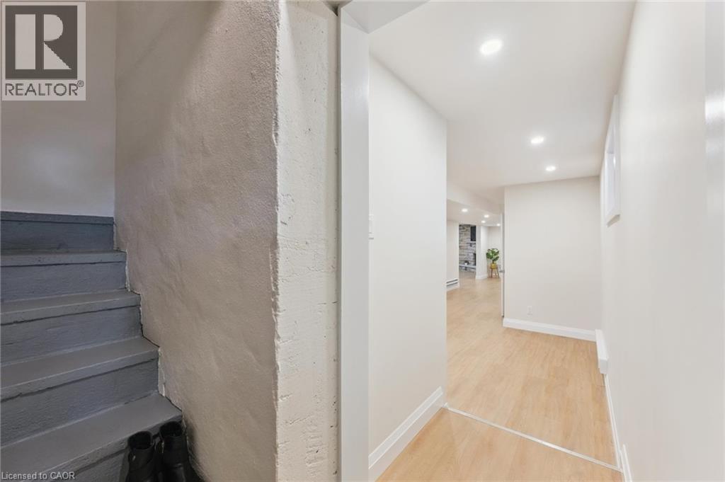 54 Schweitzer Street Unit# B, Kitchener, Ontario  N2K 1B4 - Photo 10 - 40857697