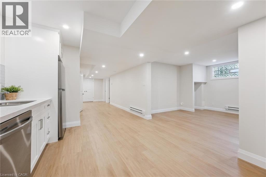 54 Schweitzer Street Unit# B, Kitchener, Ontario  N2K 1B4 - Photo 20 - 40857697