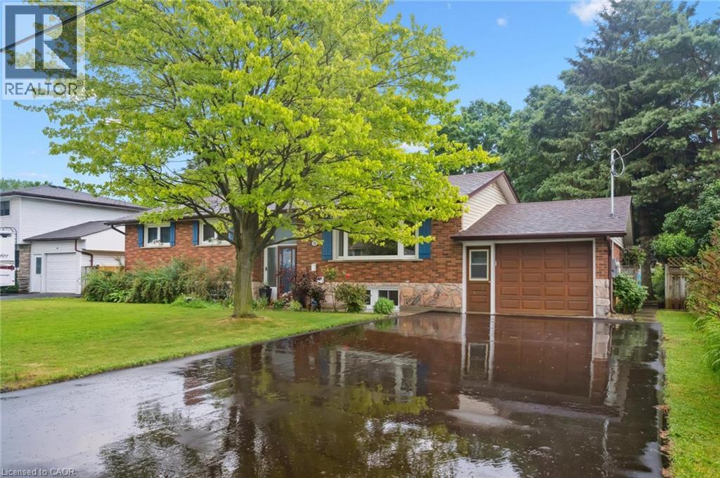 54 Schweitzer Street Unit# B, Kitchener, Ontario  N2K 1B4 - Photo 3 - 40857697