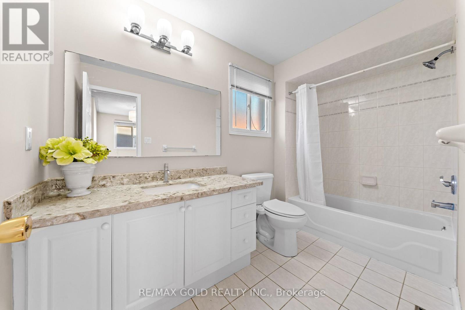 24 Alberta Terrace, Brampton, Ontario  L6R 2H8 - Photo 14 - W13732146