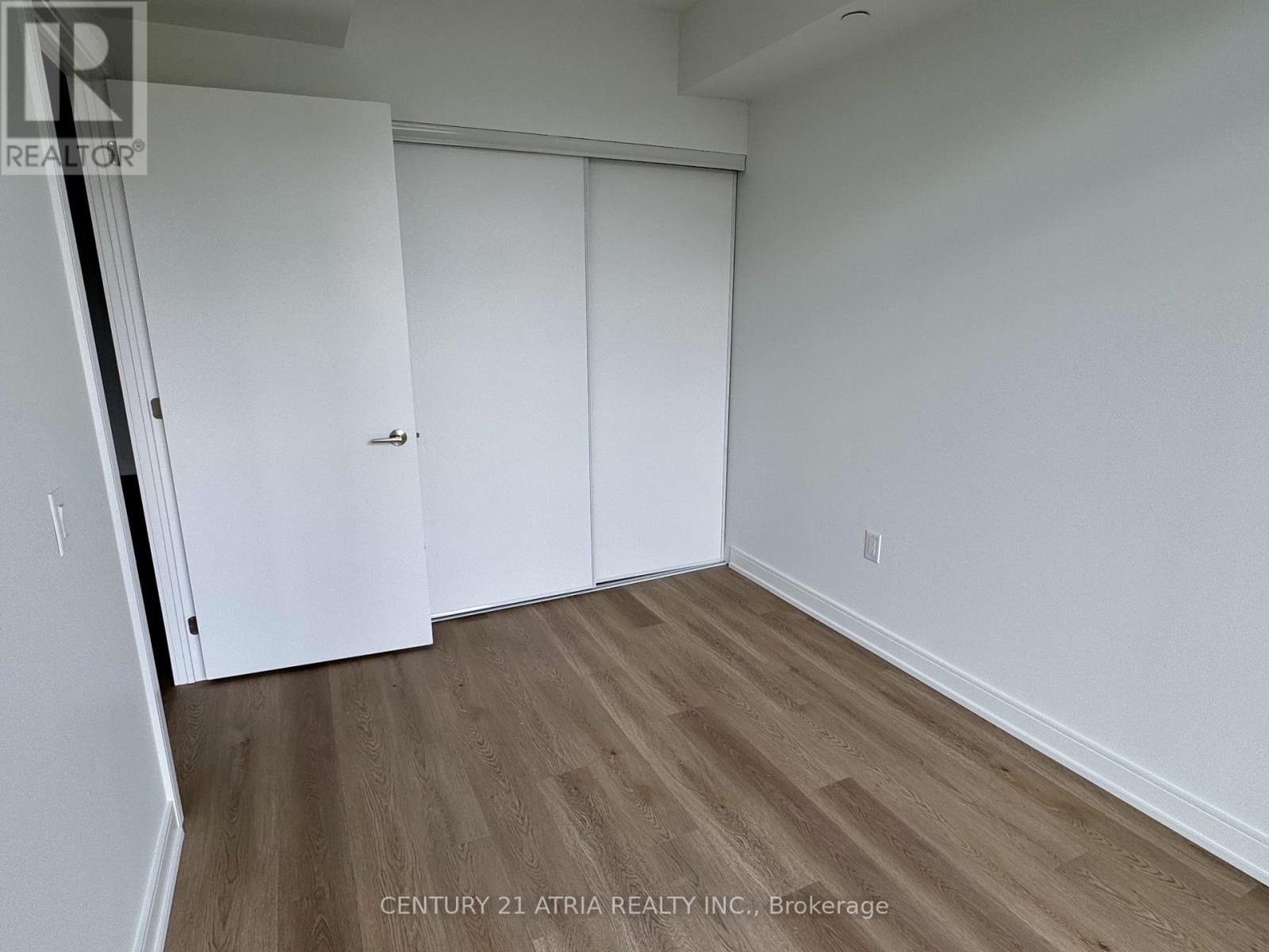 920 - 3009 Novar Road W, Mississauga, Ontario  L5B 1H7 - Photo 4 - W13732148