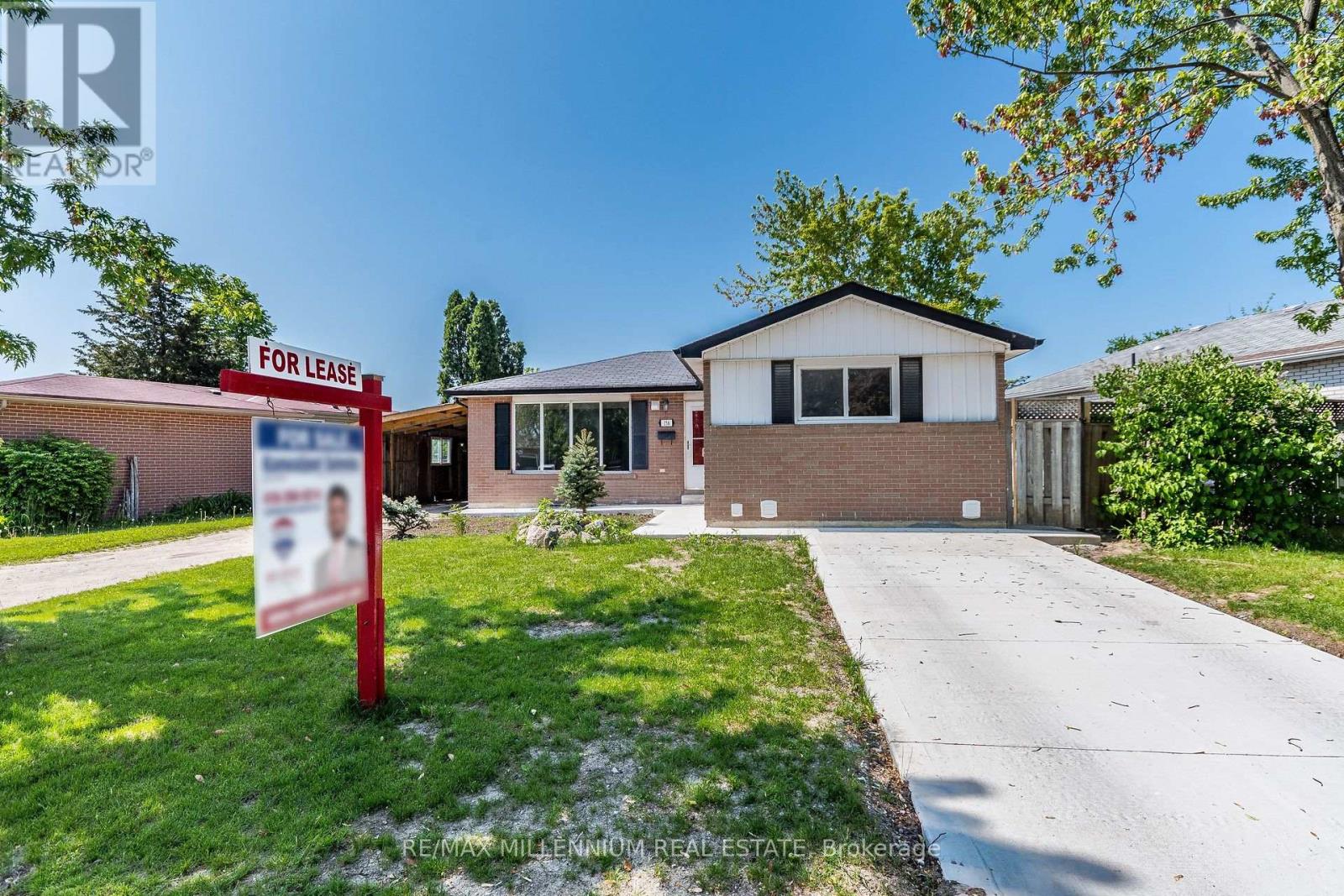 156 Folkstone Crescent, Brampton, Ontario  L6T 3M5 - Photo 1 - W13732154