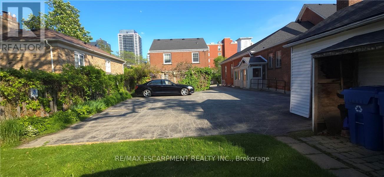 2047 James Street, Burlington, Ontario  L7R 1H4 - Photo 25 - W13732156