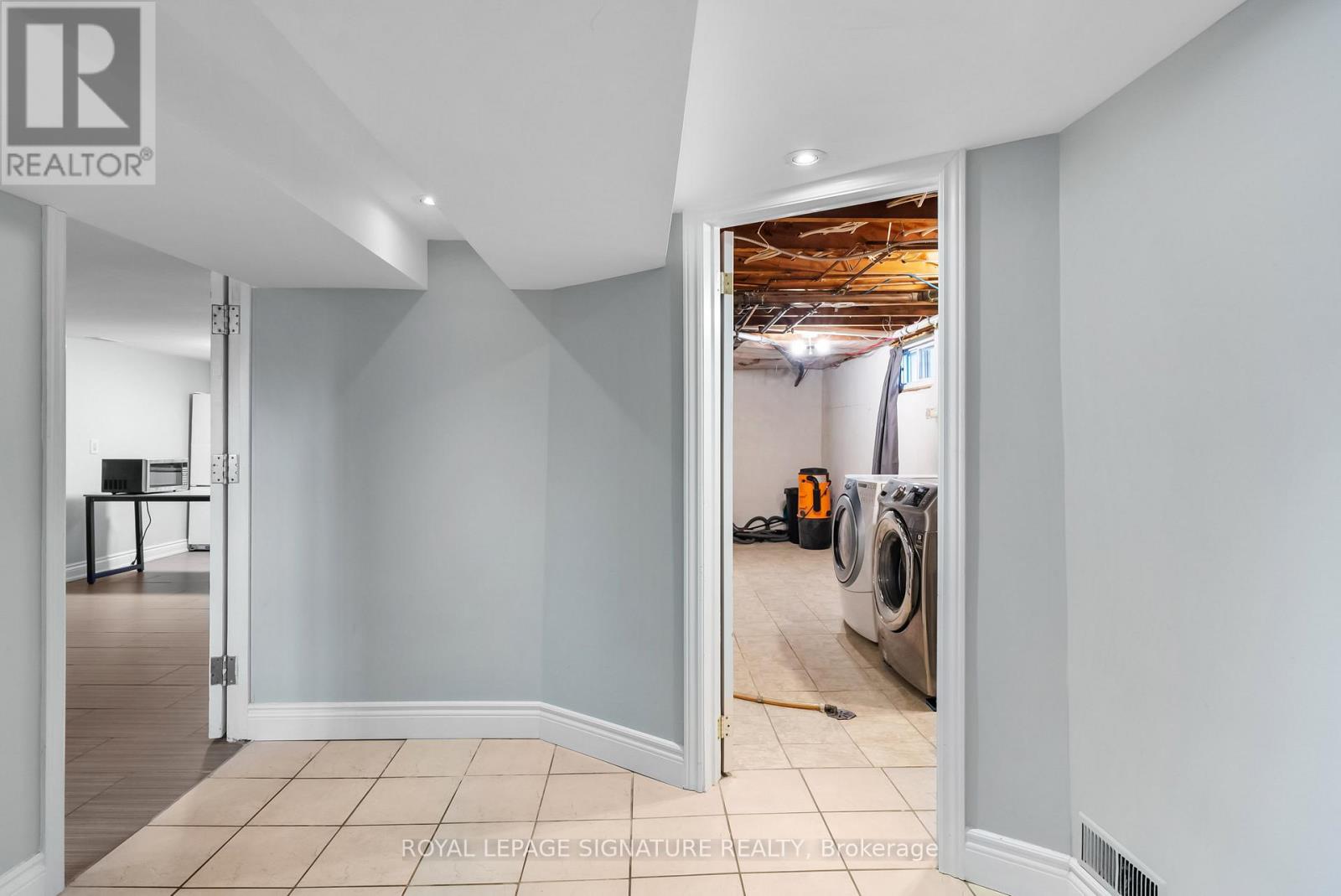 Lower - 112 Foch Avenue, Toronto, Ontario  M8W 3Y1 - Photo 12 - W13732162