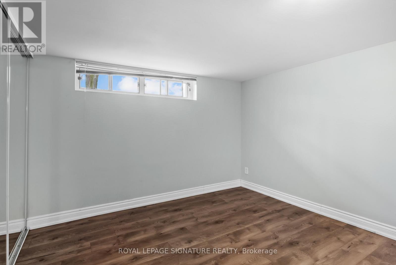 Lower - 112 Foch Avenue, Toronto, Ontario  M8W 3Y1 - Photo 7 - W13732162