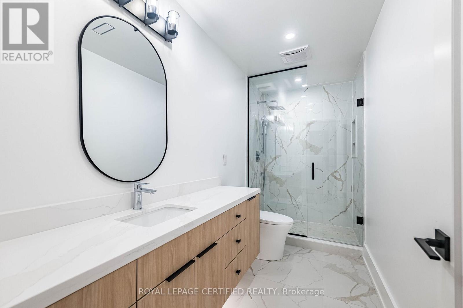 1404 Waverly Avenue Sw, Oakville, Ontario  L6L 2S3 - Photo 42 - W13732172