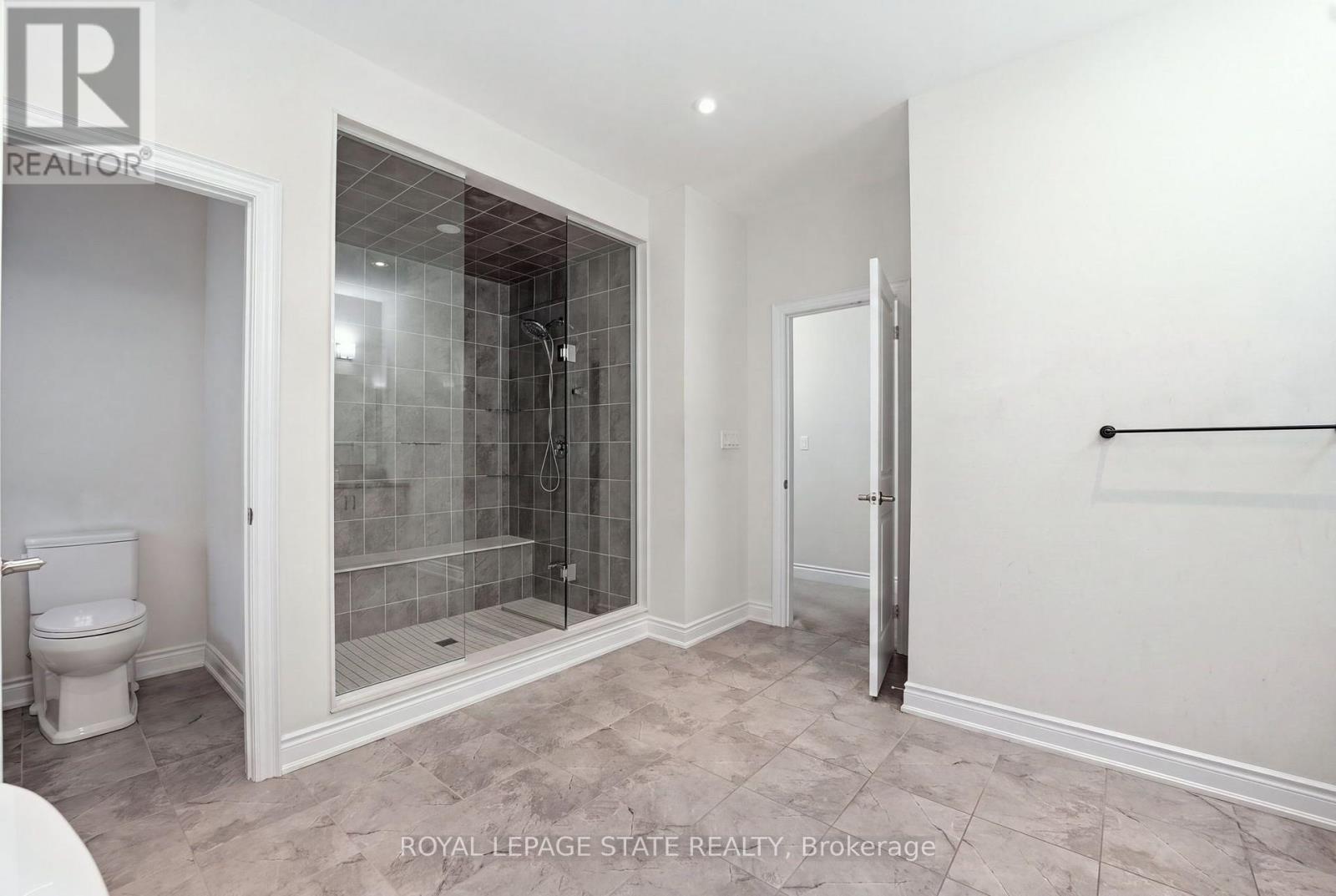 Upper - 1192 Stag Hollow, Oakville, Ontario  L6M 5M4 - Photo 36 - W13732250