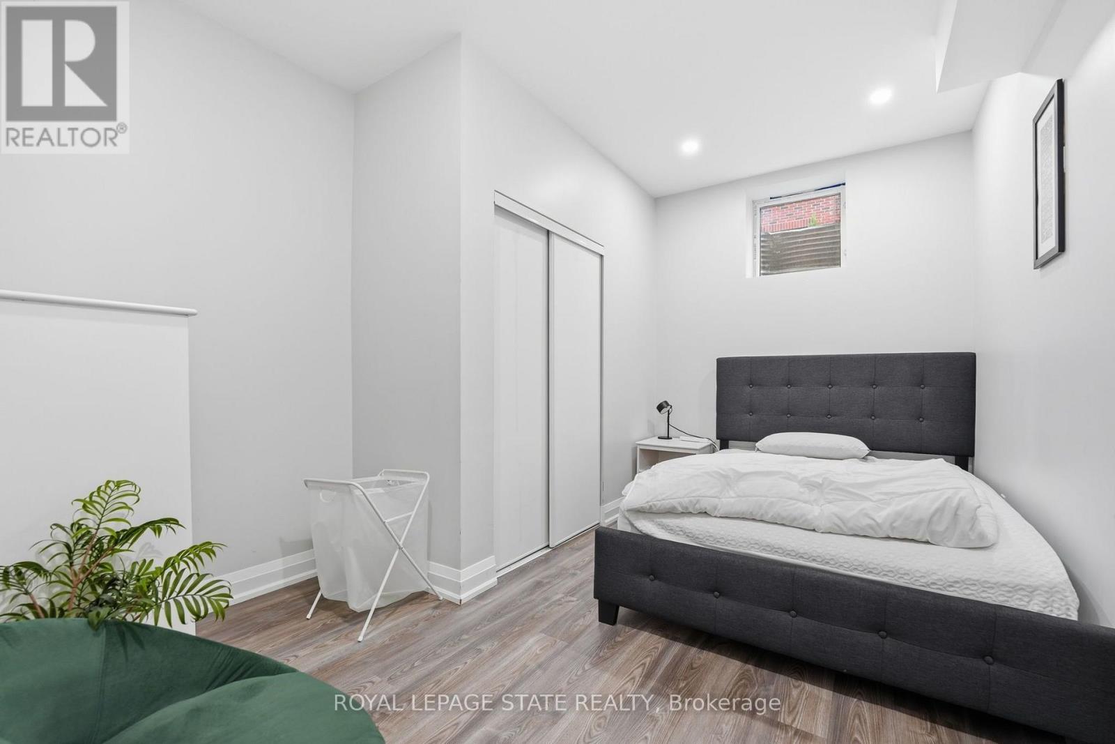 Upper - 1192 Stag Hollow, Oakville, Ontario  L6M 5M4 - Photo 46 - W13732250