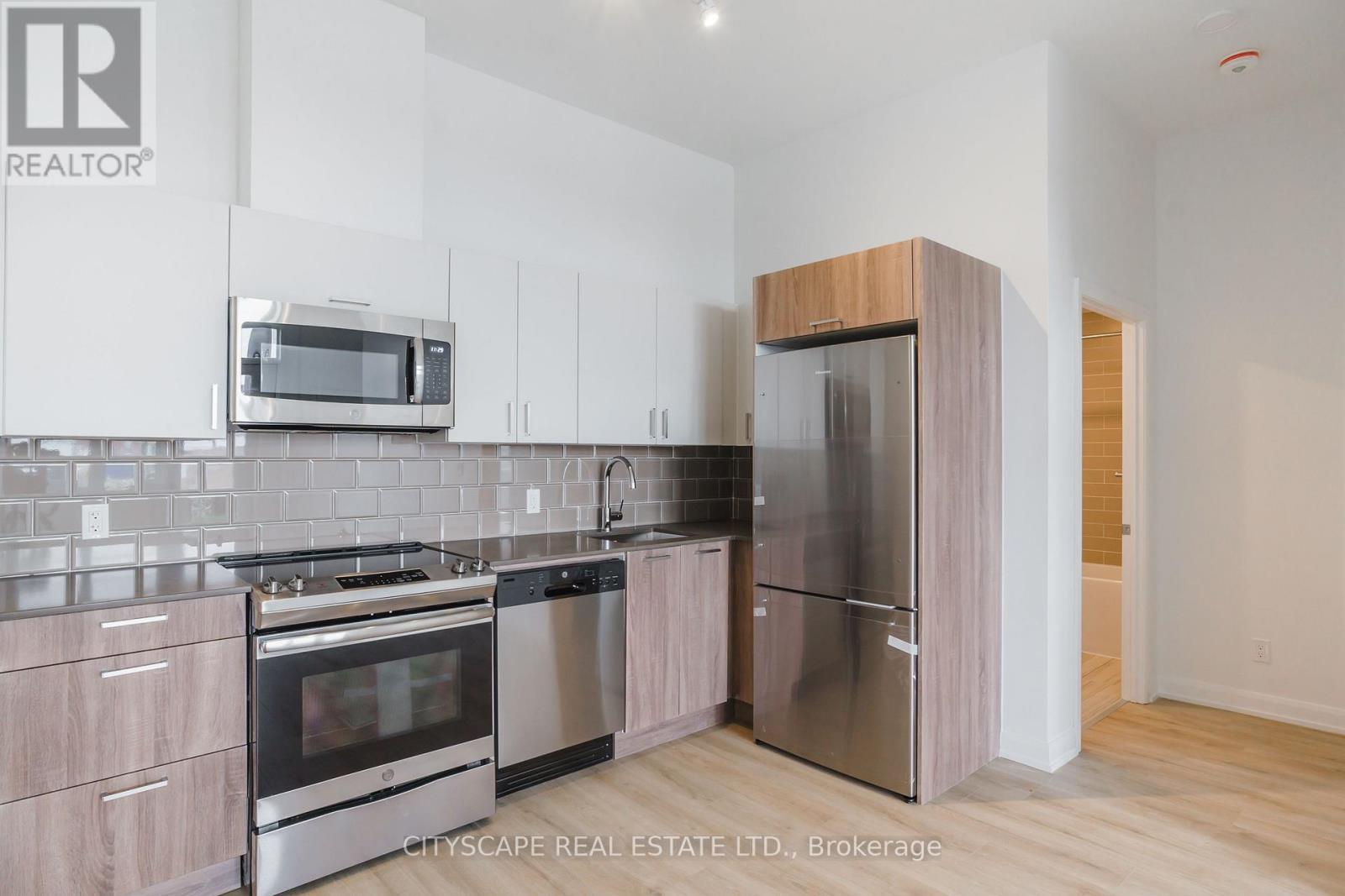 102 - 385 Osler Street, Toronto, Ontario  M6N 0B2 - Photo 5 - W13732302