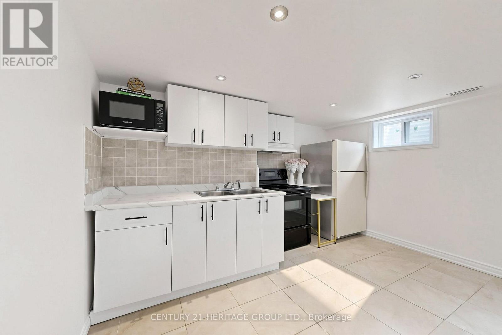 162 Laverock Avenue, Richmond Hill, Ontario  L4C 4K2 - Photo 40 - N13731710