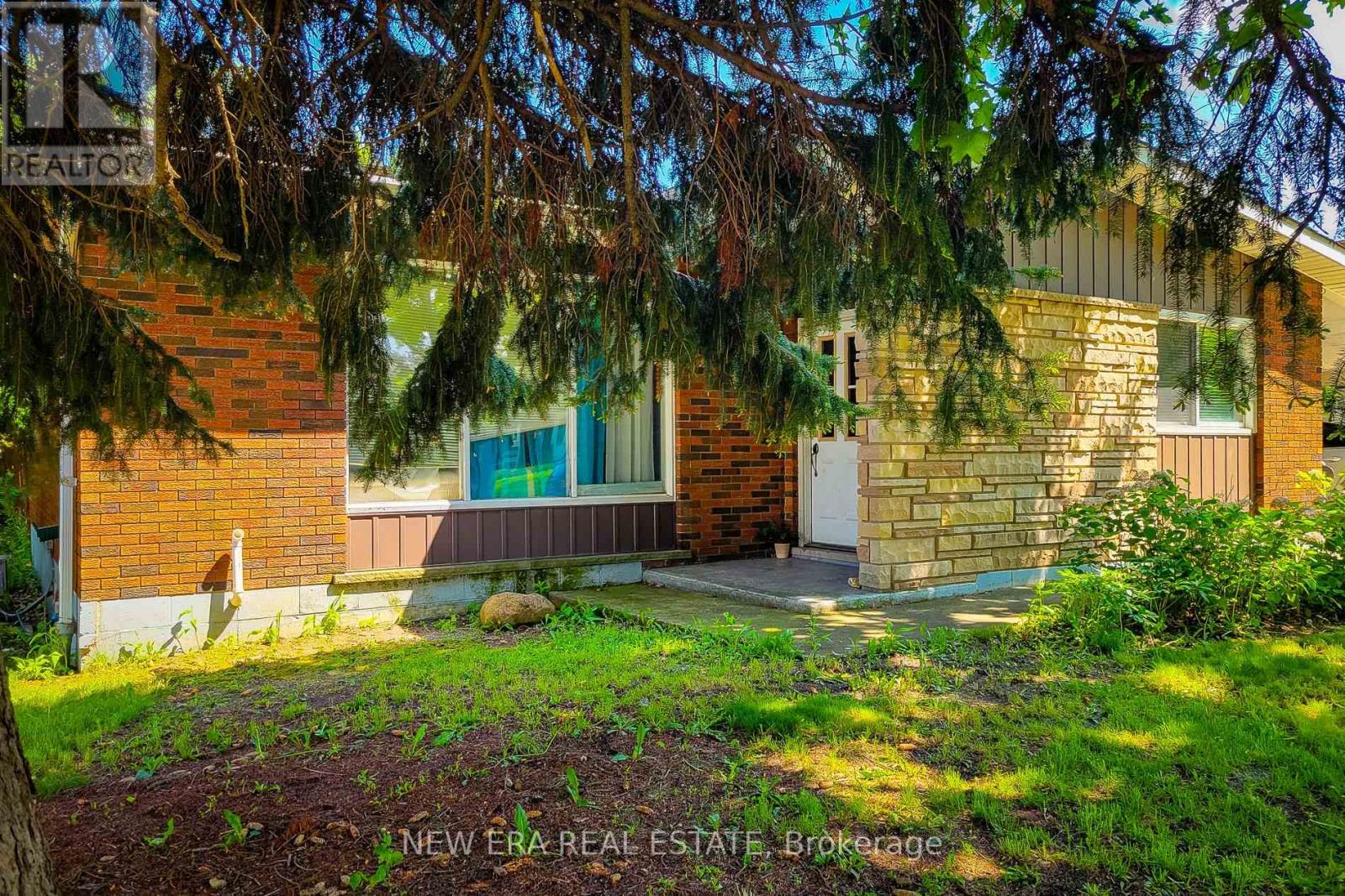 1 Vera Court, Hamilton, Ontario  L8K 4G7 - Photo 2 - X13732204