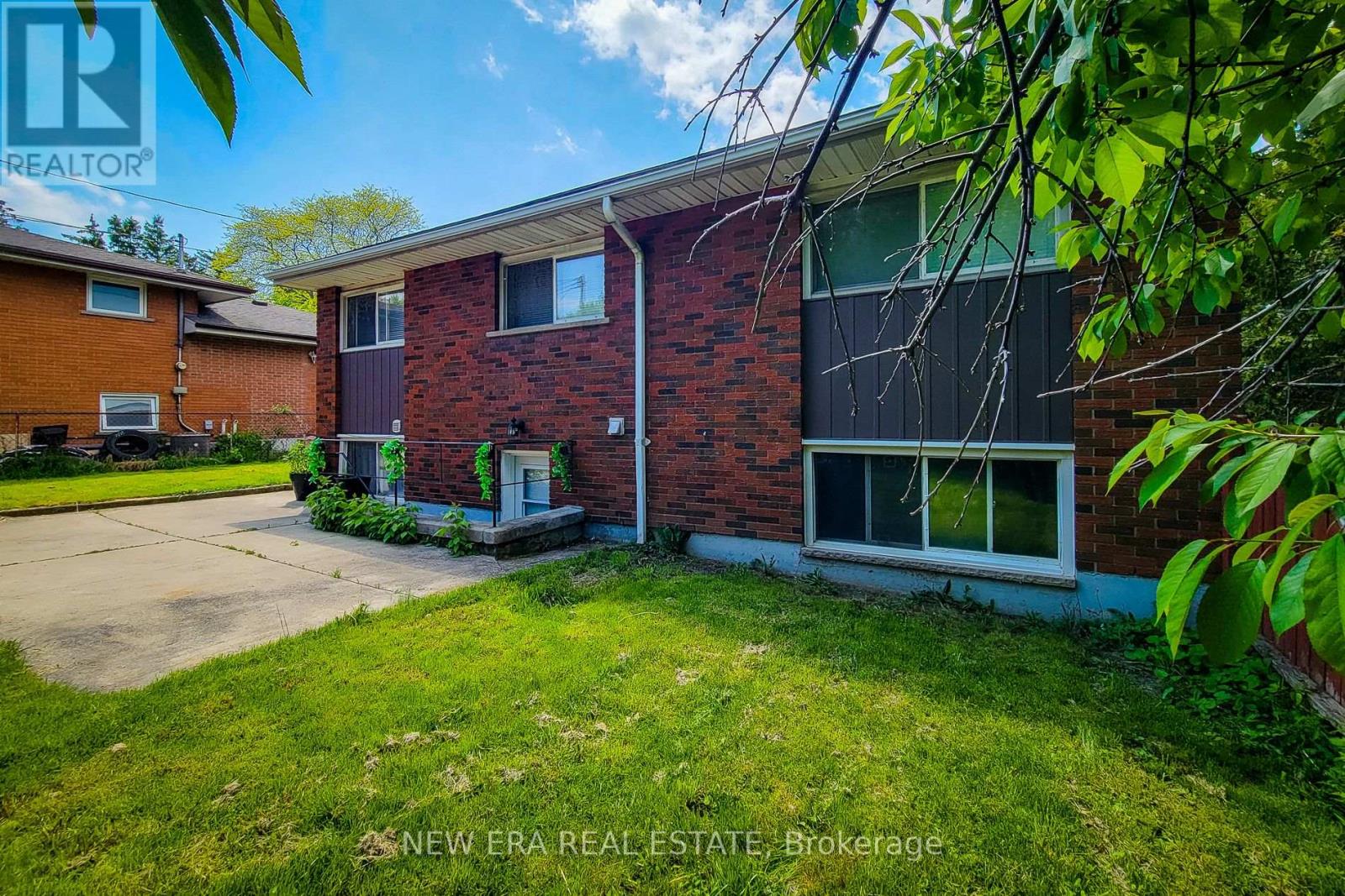 1 Vera Court, Hamilton, Ontario  L8K 4G7 - Photo 7 - X13732204