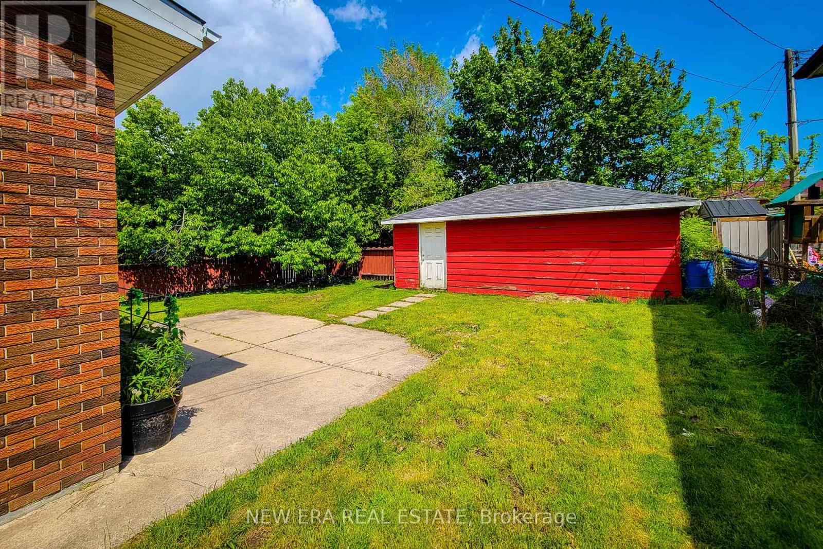 1 Vera Court, Hamilton, Ontario  L8K 4G7 - Photo 8 - X13732204