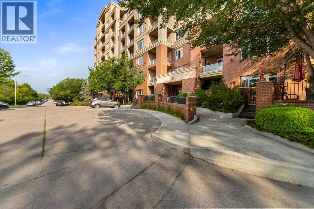 3113, 24 Hemlock Crescent Sw, Calgary, Alberta  T3C 2Z1 - Photo 3 - A2338872