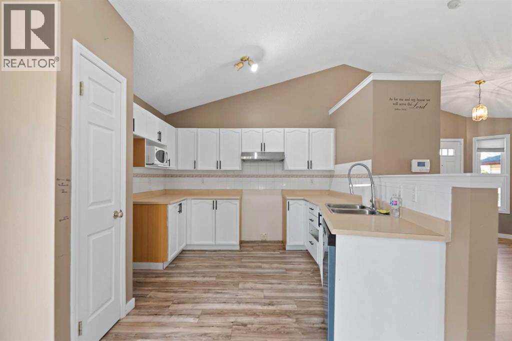 139 Los Alamos Place Ne, Calgary, Alberta  T1Y 7J3 - Photo 11 - A2339605