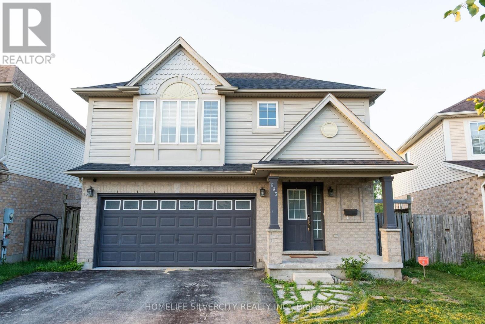685 NORTH LEAKSDALE CIRCLE, London South, Ontario