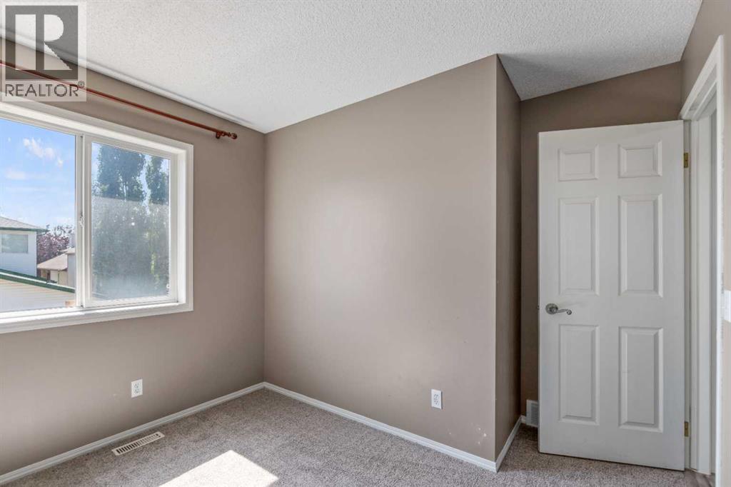 139 Los Alamos Place Ne, Calgary, Alberta  T1Y 7J3 - Photo 17 - A2339605