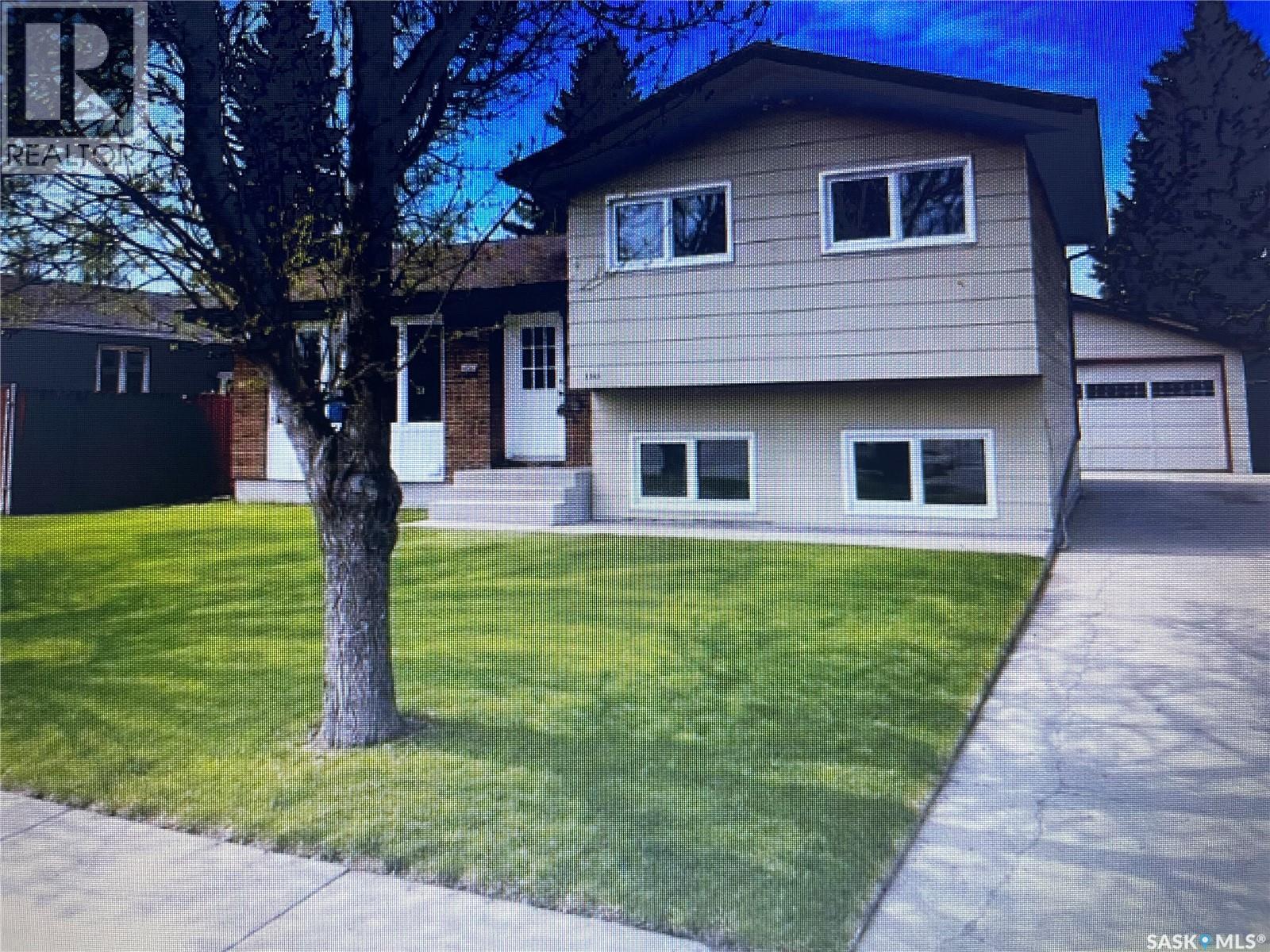 1510 McKercher DRIVE, saskatoon, Saskatchewan