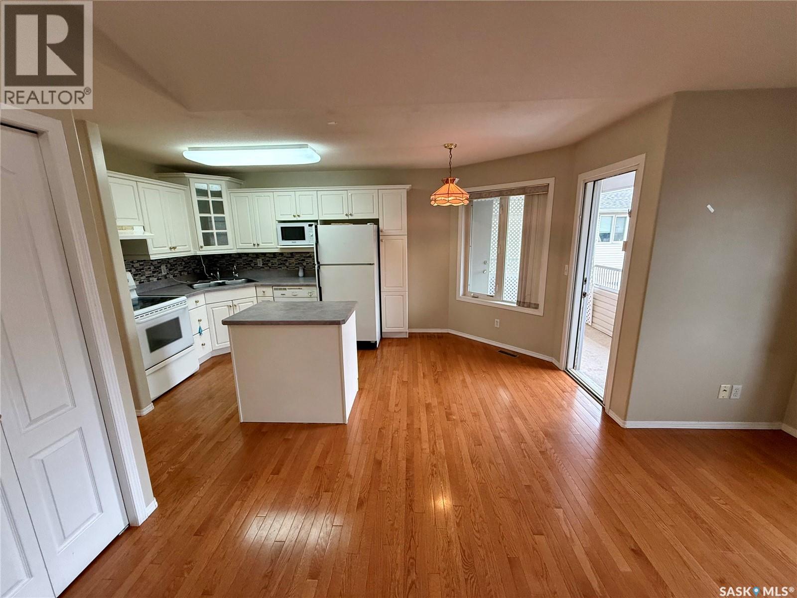 3119 Truesdale Drive E, Regina, Saskatchewan  S4V 2P9 - Photo 5 - SK047151