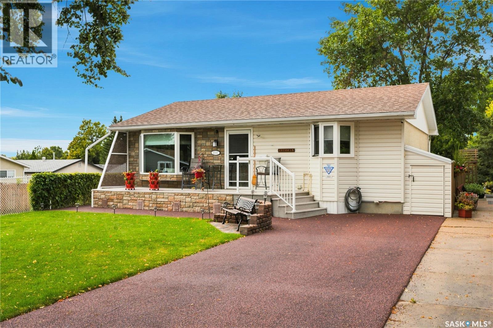 1001 Mahoney AVENUE, Saskatoon, Saskatchewan