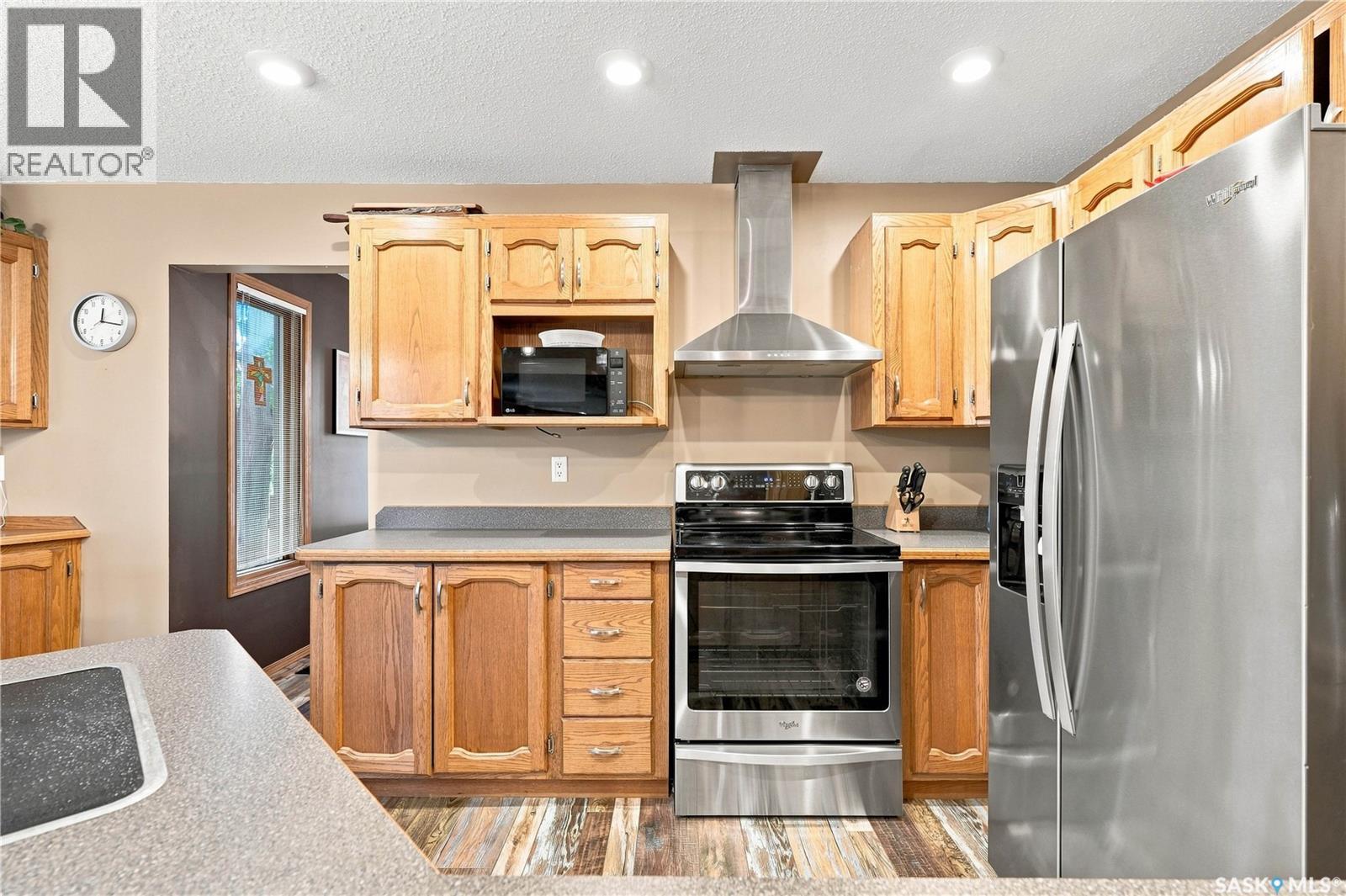 202 Zeman Court, Saskatoon, Saskatchewan  S7K 7W5 - Photo 22 - SK047022