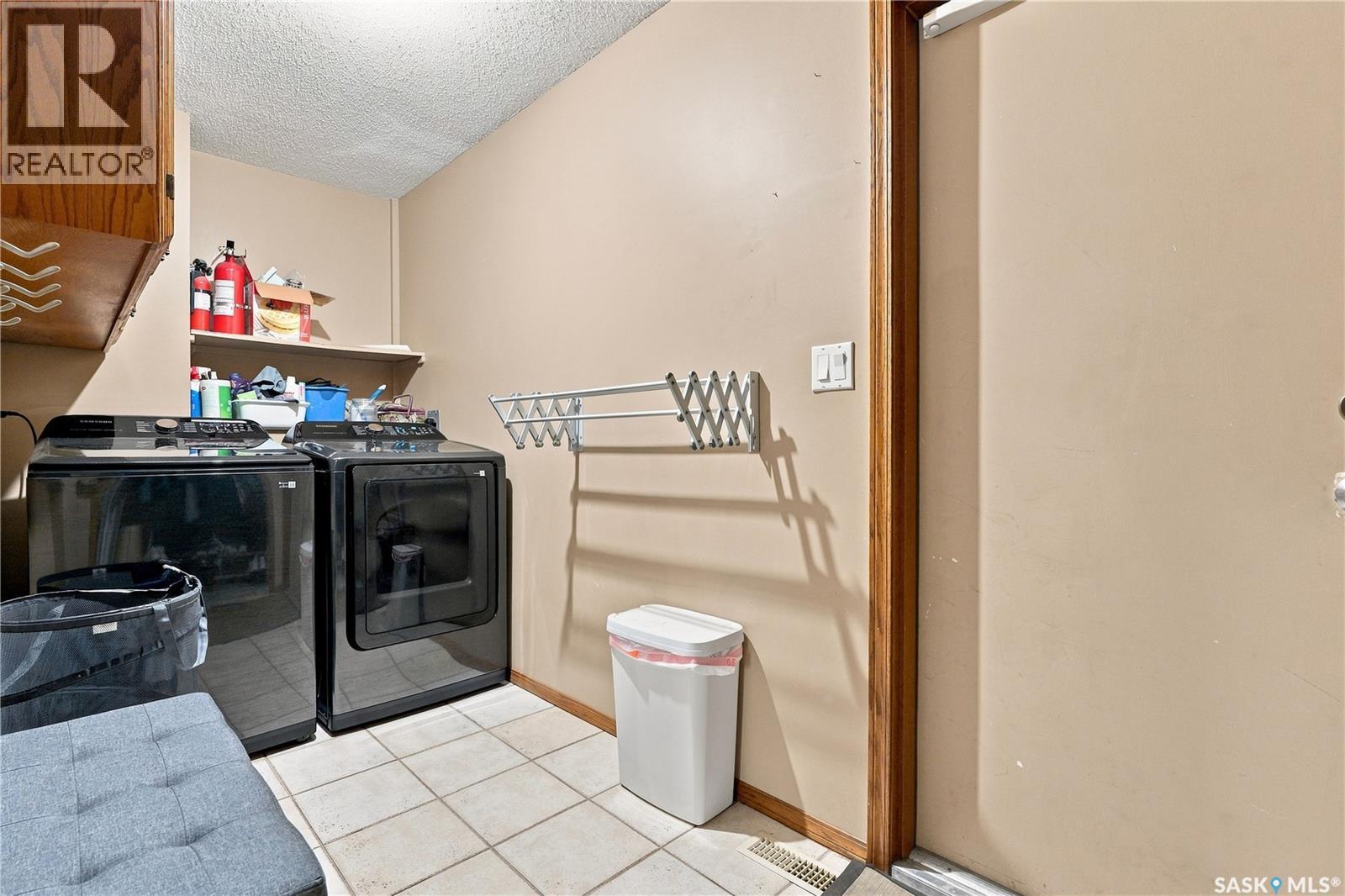202 Zeman Court, Saskatoon, Saskatchewan  S7K 7W5 - Photo 30 - SK047022