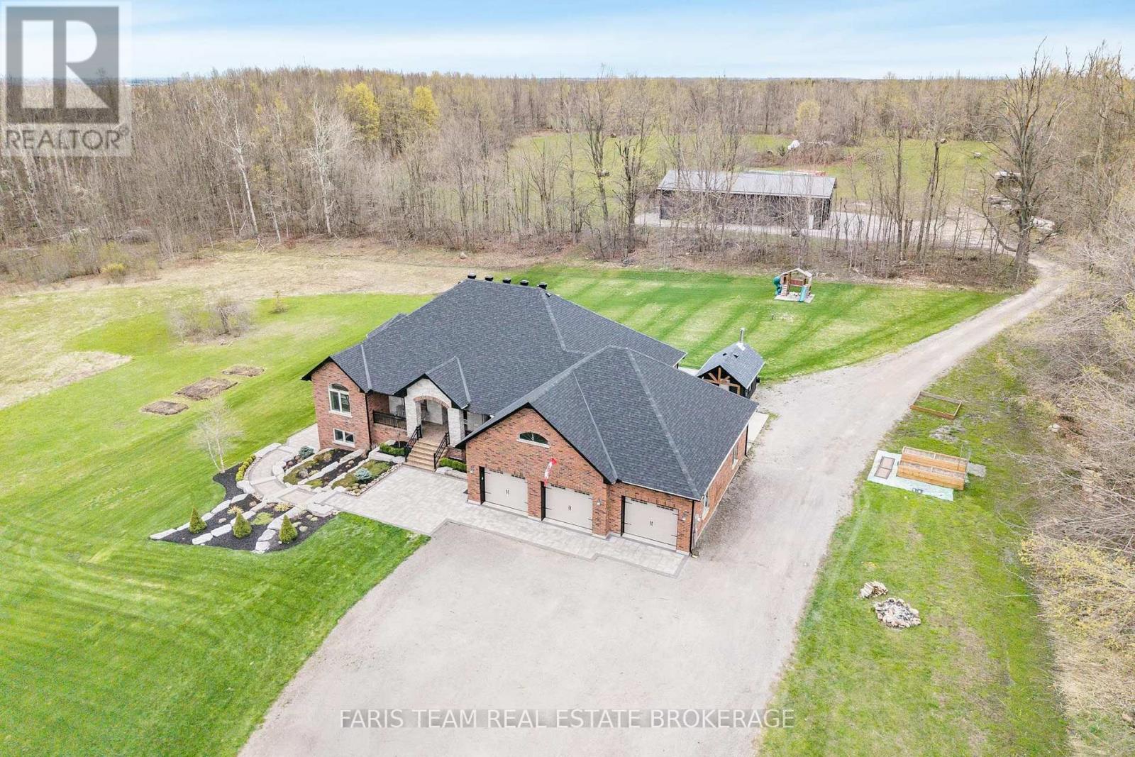 1450 Line 3 N, Oro-Medonte, Ontario  L0L 2L0 - Photo 4 - S13566402
