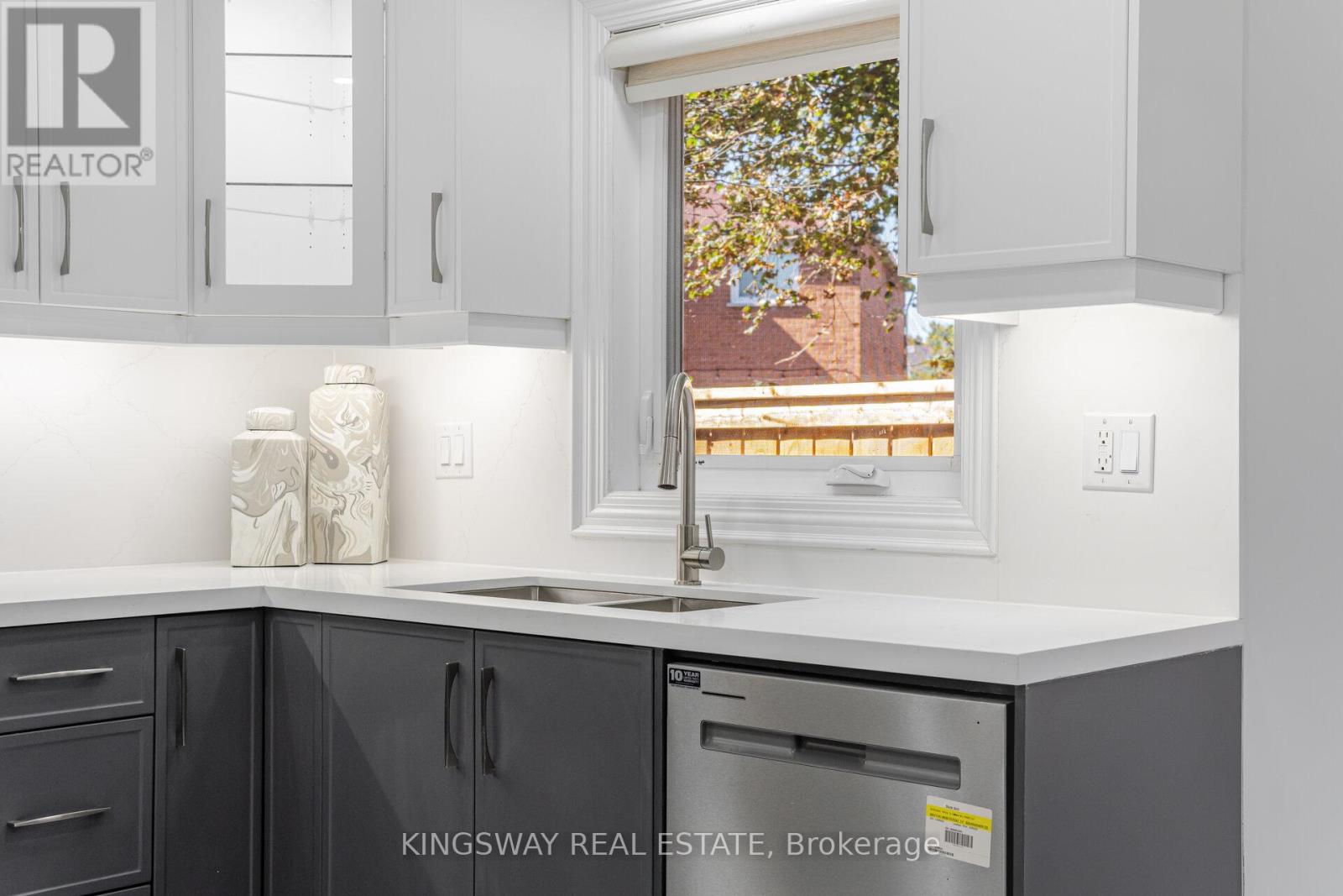 1008 Ceremonial Drive, Mississauga, Ontario  L5R 2Z7 - Photo 18 - W13154188