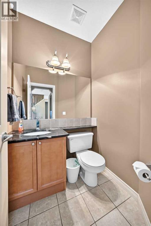 246 Crystal Green Point, Okotoks, Alberta  T1S 2K7 - Photo 14 - A2341683