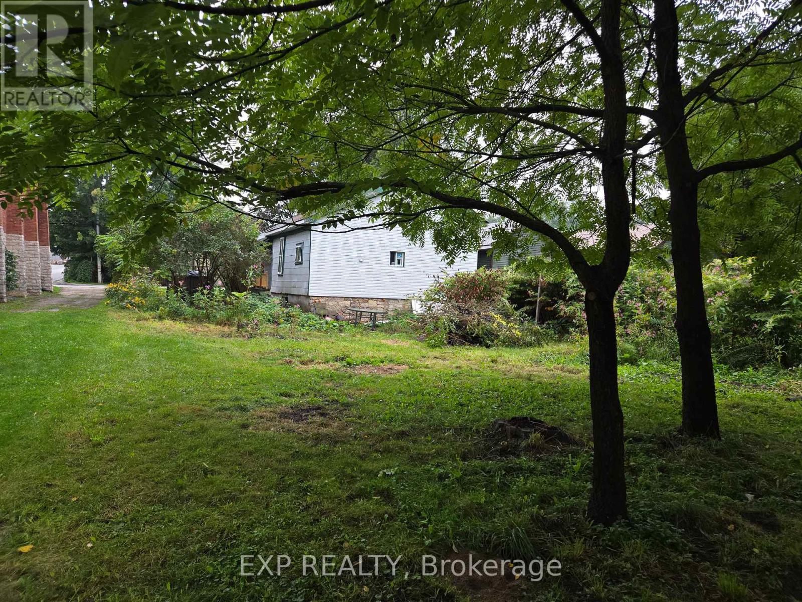 348 Frank Street, South Bruce Peninsula, Ontario  N0H 2T0 - Photo 15 - X13653876