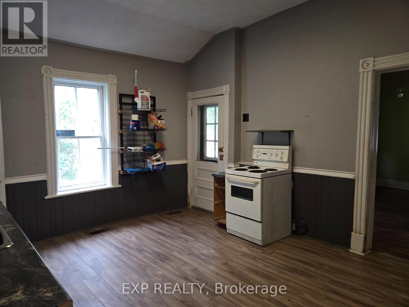 348 Frank Street, South Bruce Peninsula, Ontario  N0H 2T0 - Photo 23 - X13653876