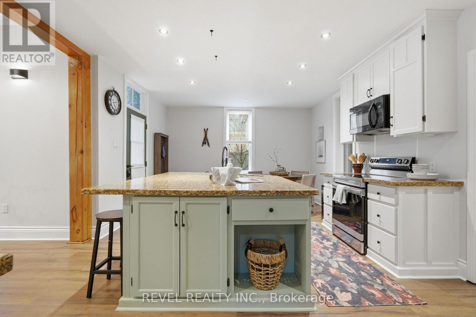 52 Cambridge Street N, Kawartha Lakes, Ontario  K9V 4C7 - Photo 10 - X13732394