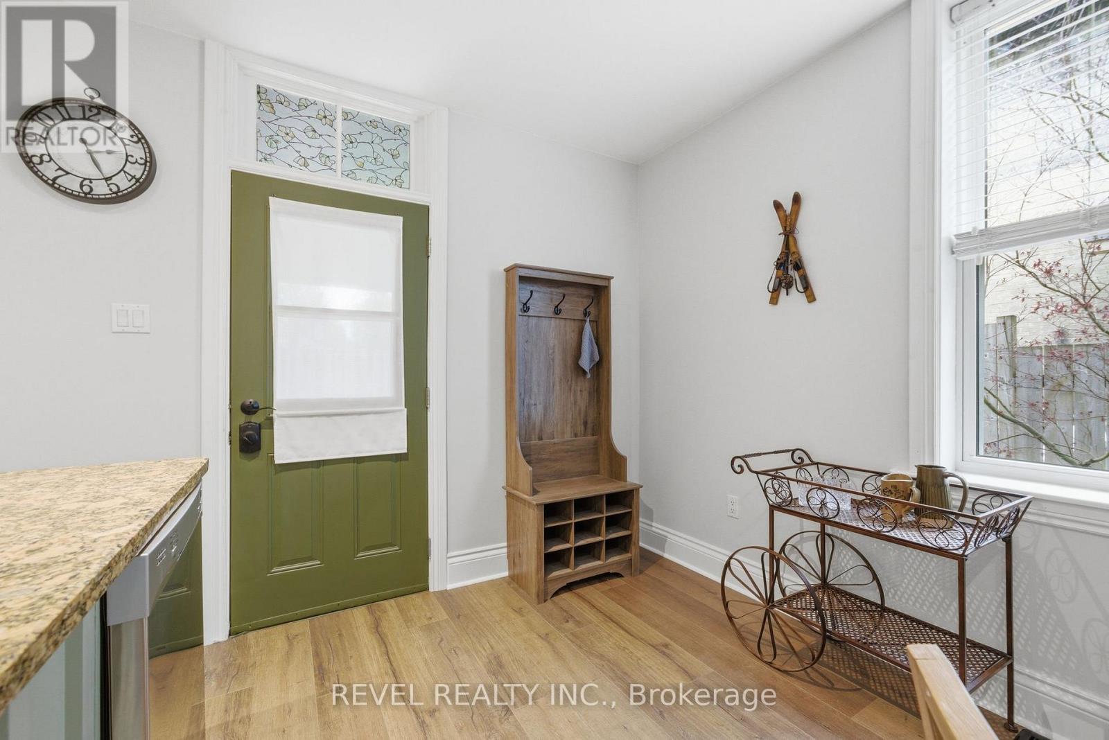 52 Cambridge Street N, Kawartha Lakes, Ontario  K9V 4C7 - Photo 12 - X13732394