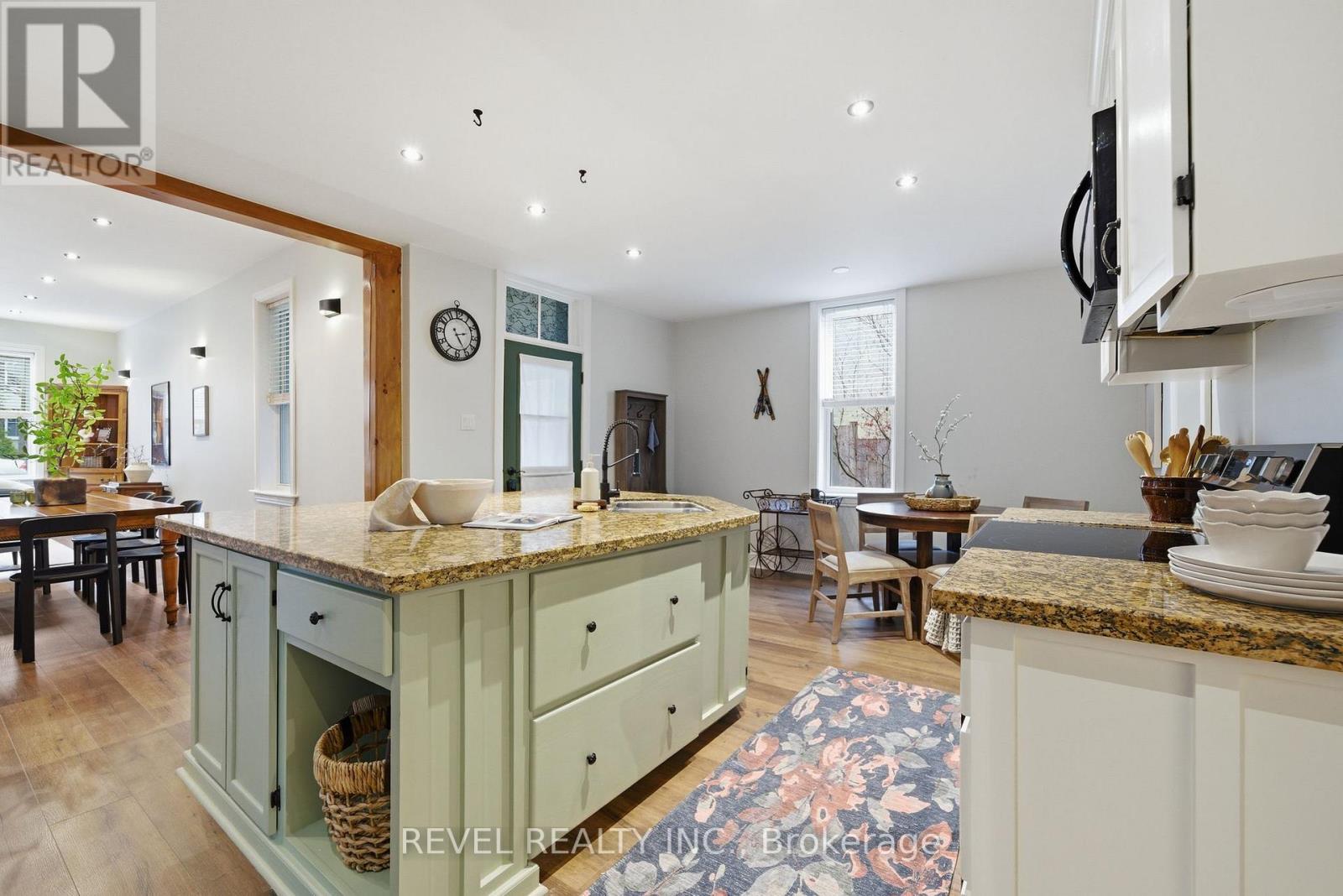 52 Cambridge Street N, Kawartha Lakes, Ontario  K9V 4C7 - Photo 15 - X13732394