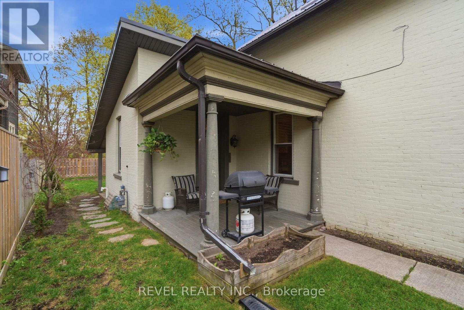 52 Cambridge Street N, Kawartha Lakes, Ontario  K9V 4C7 - Photo 39 - X13732394
