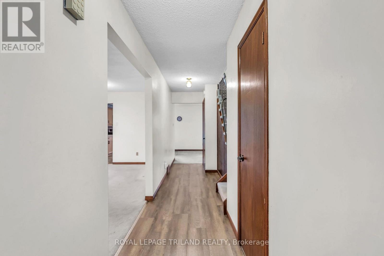 744 Classic Drive, London East, Ontario  N5W 5T5 - Photo 5 - X13732350