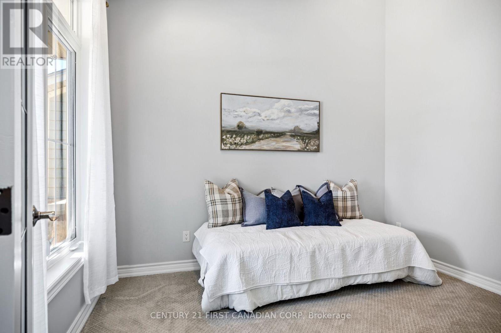 292 Walnut Street, Lucan Biddulph, Ontario  N0M 2J0 - Photo 5 - X13732512