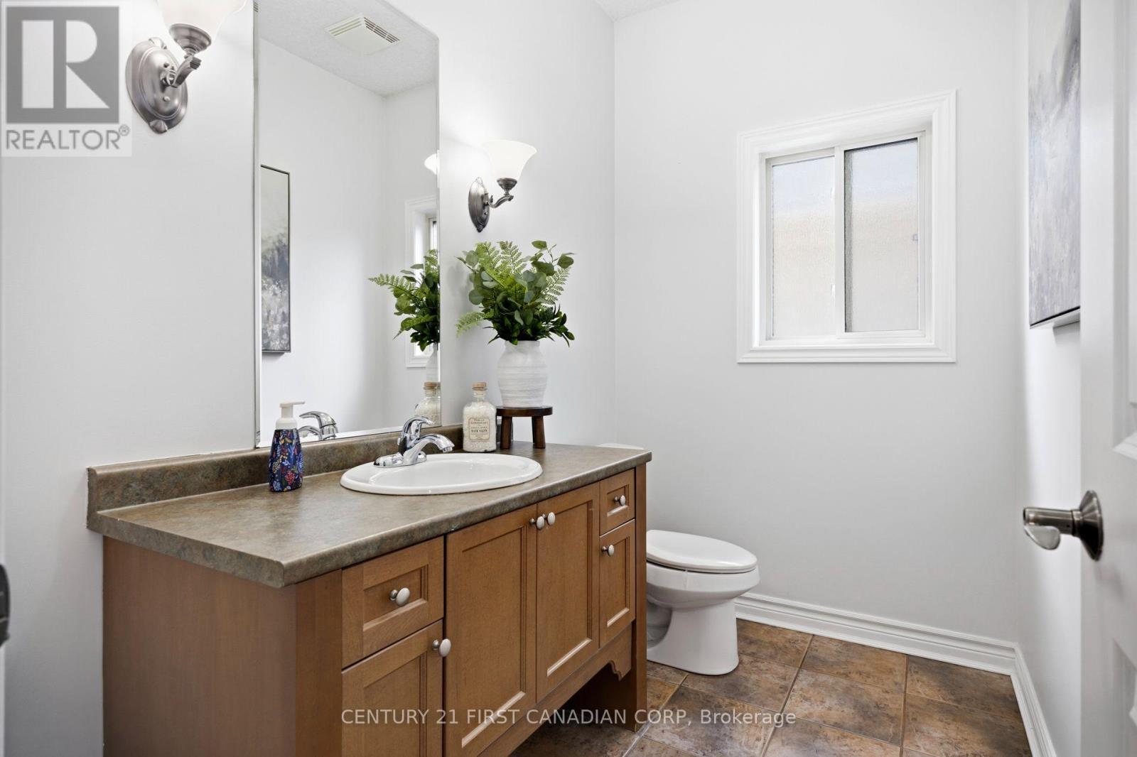 292 Walnut Street, Lucan Biddulph, Ontario  N0M 2J0 - Photo 6 - X13732512
