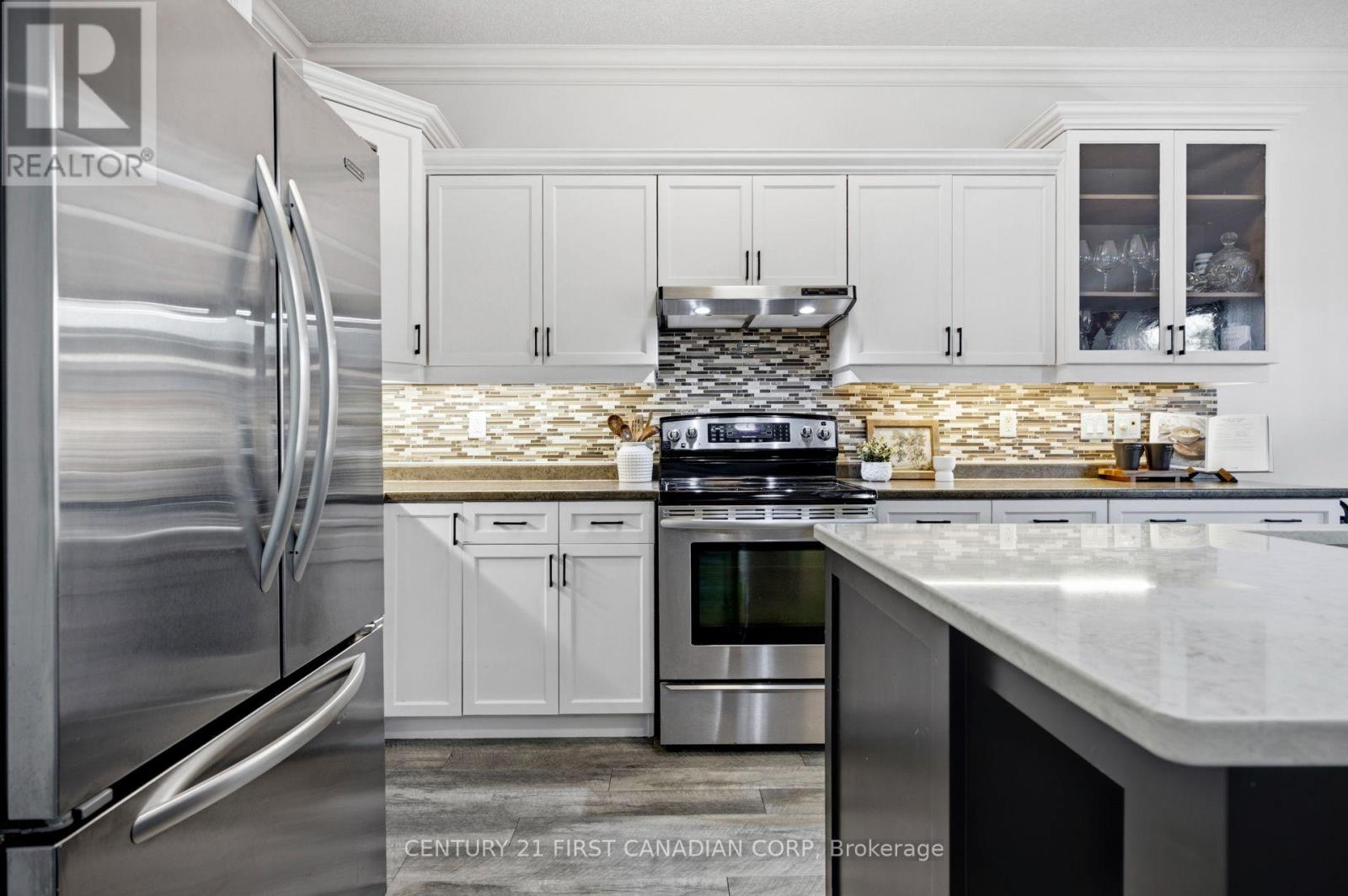 292 Walnut Street, Lucan Biddulph, Ontario  N0M 2J0 - Photo 7 - X13732512