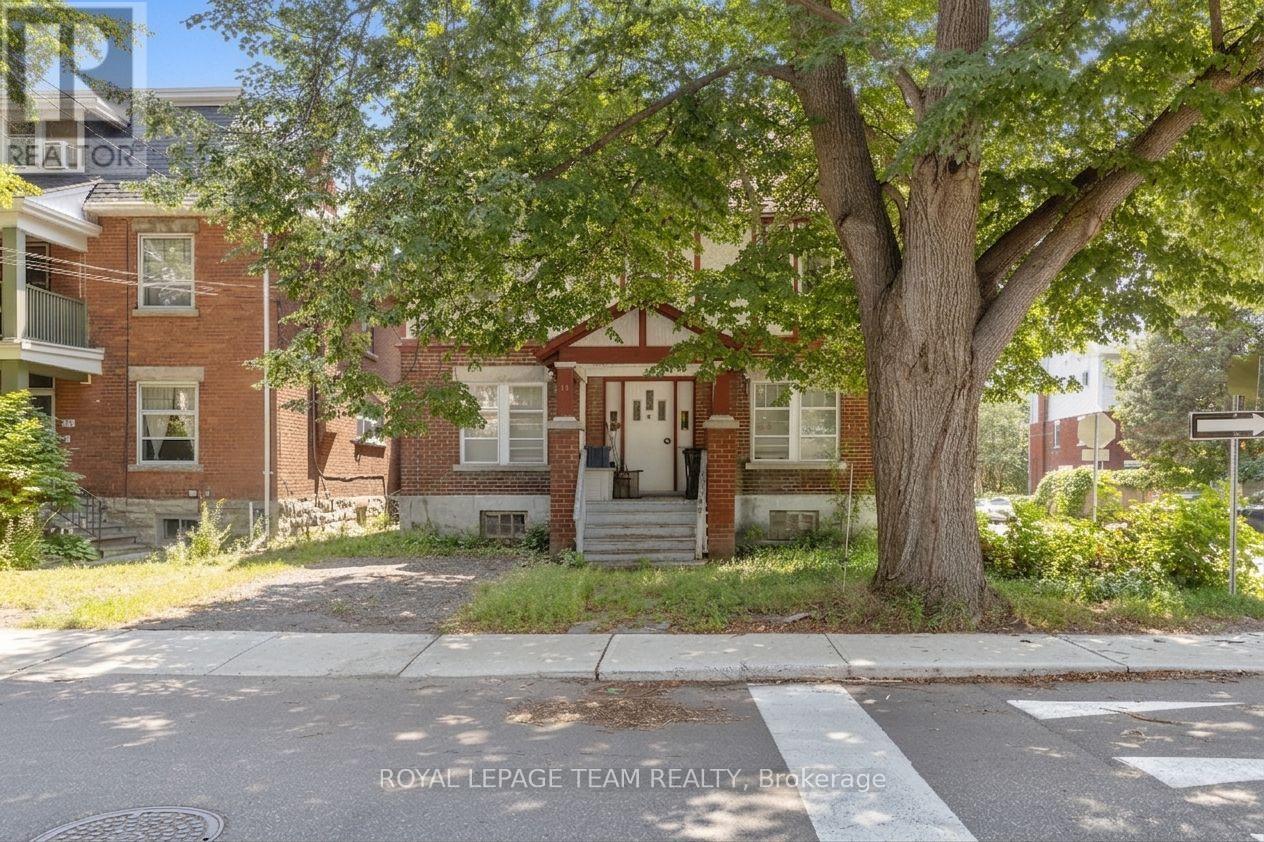 101 GROSVENOR AVENUE, Ottawa, Ontario