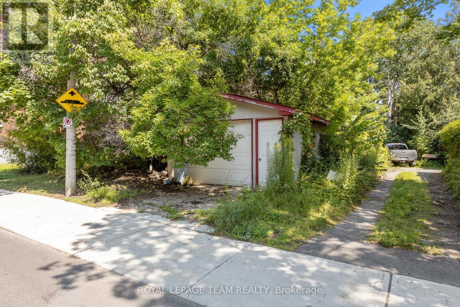 101 Grosvenor Avenue, Ottawa, Ontario  K1S 4S8 - Photo 8 - X13732550