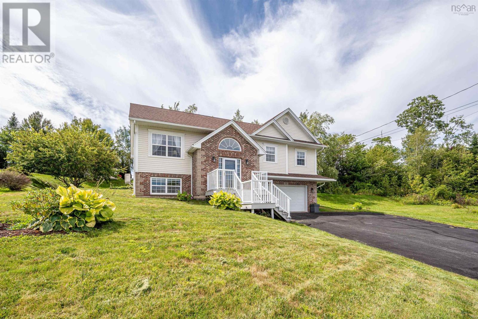 50 Falcon Crest Court, Sackville, Nova Scotia  B4E 3K5 - Photo 2 - 202622114