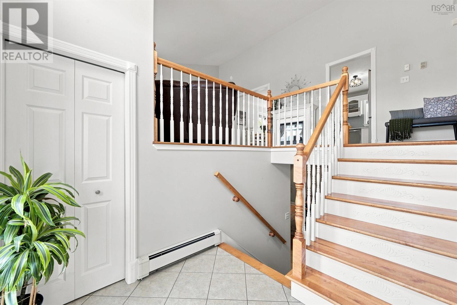 50 Falcon Crest Court, Sackville, Nova Scotia  B4E 3K5 - Photo 4 - 202622114