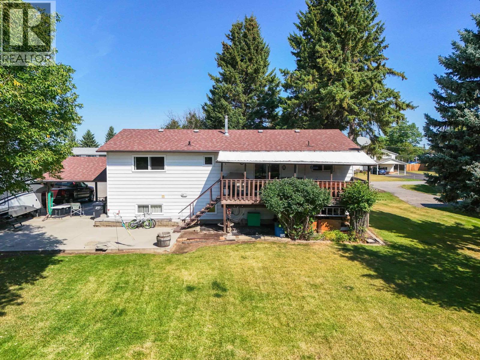 2439 Ferguson Street, Red Bluff / Dragon Lake, British Columbia  V2J 4W3 - Photo 30 - R3160358