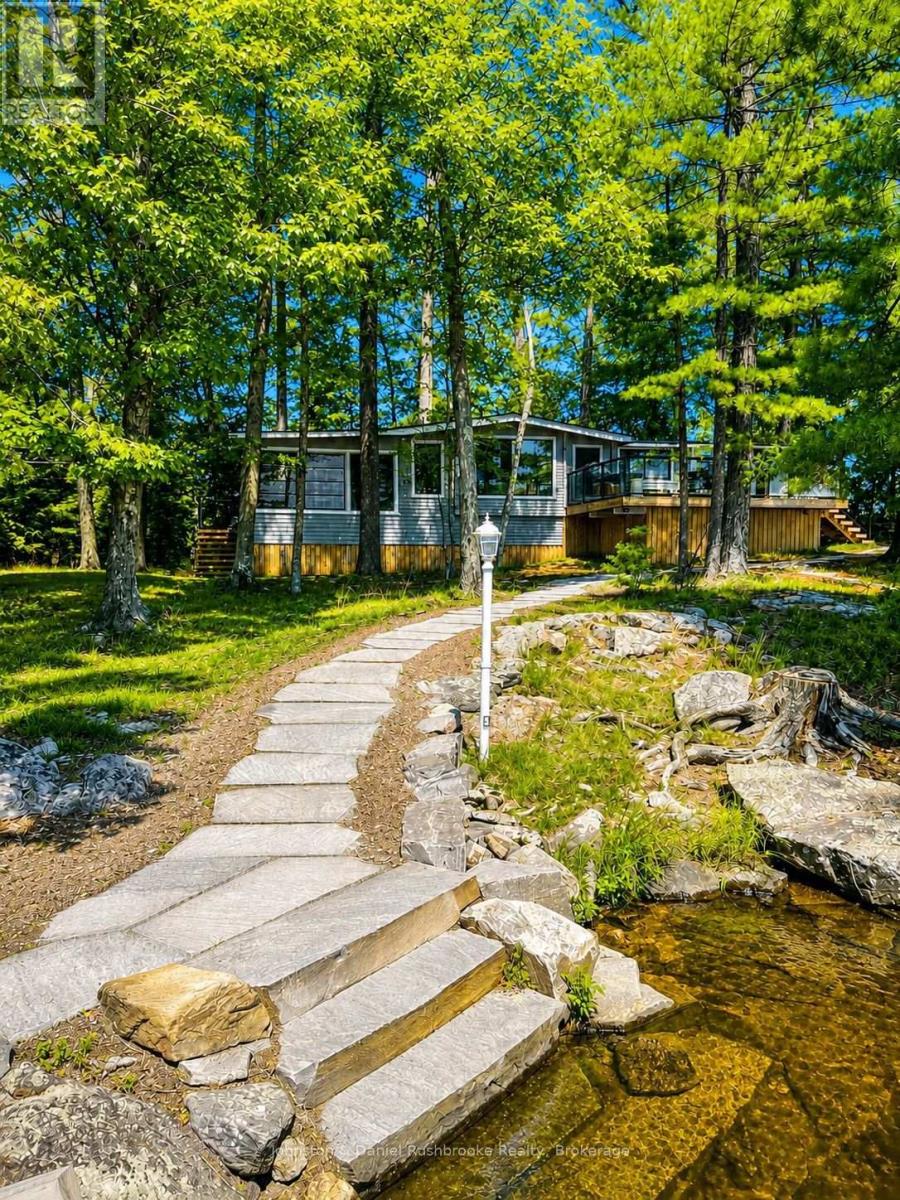 456 Eilean Gowan Island, Bracebridge, Ontario  P1P 1R2 - Photo 1 - X13701360