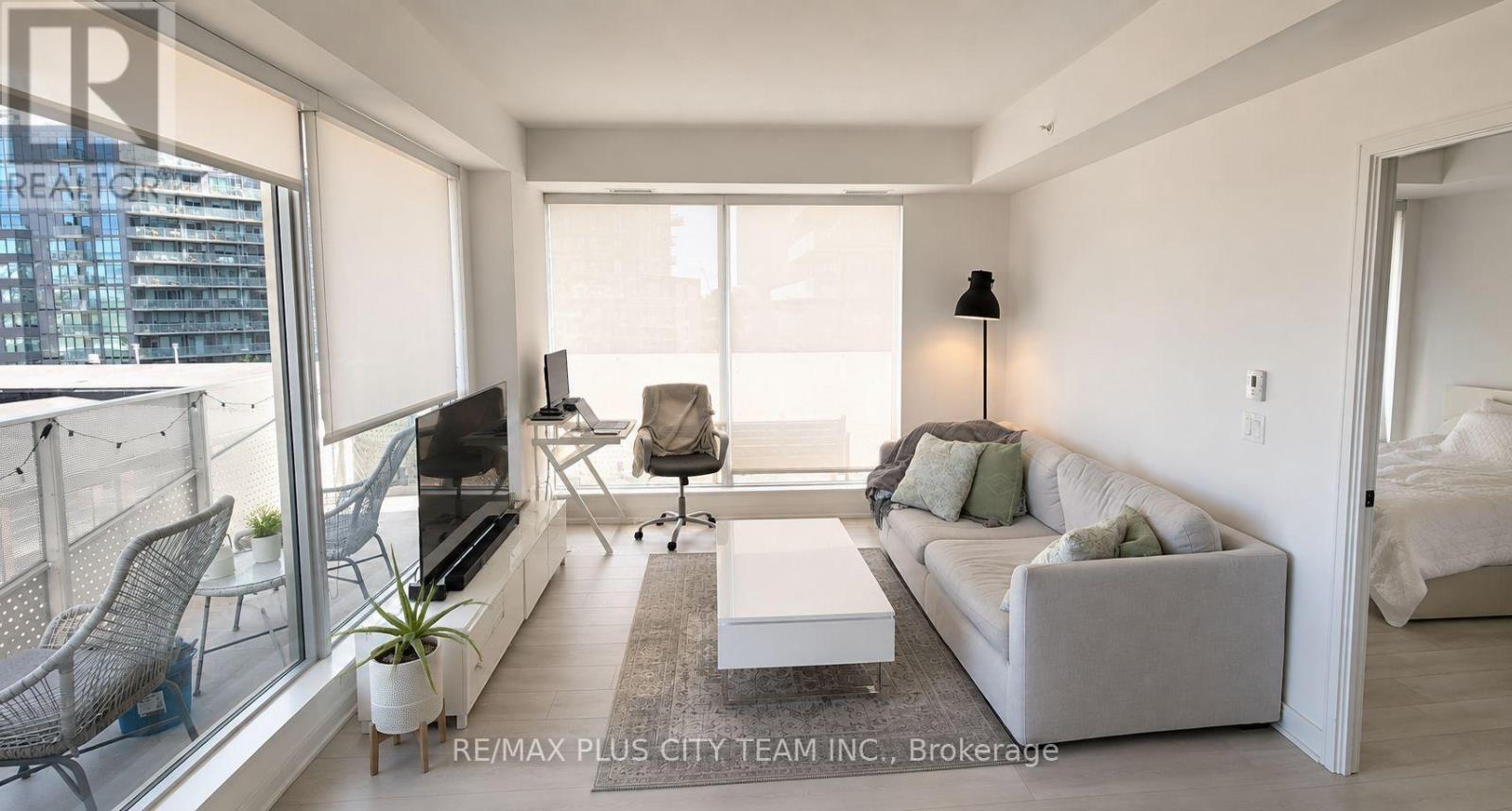 601 - 60 Tannery Road, Toronto, Ontario  M5A 0S8 - Photo 2 - C13732320