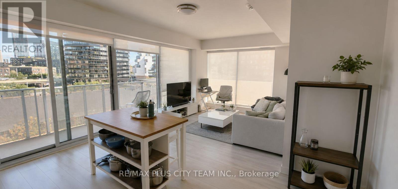601 - 60 Tannery Road, Toronto, Ontario  M5A 0S8 - Photo 3 - C13732320